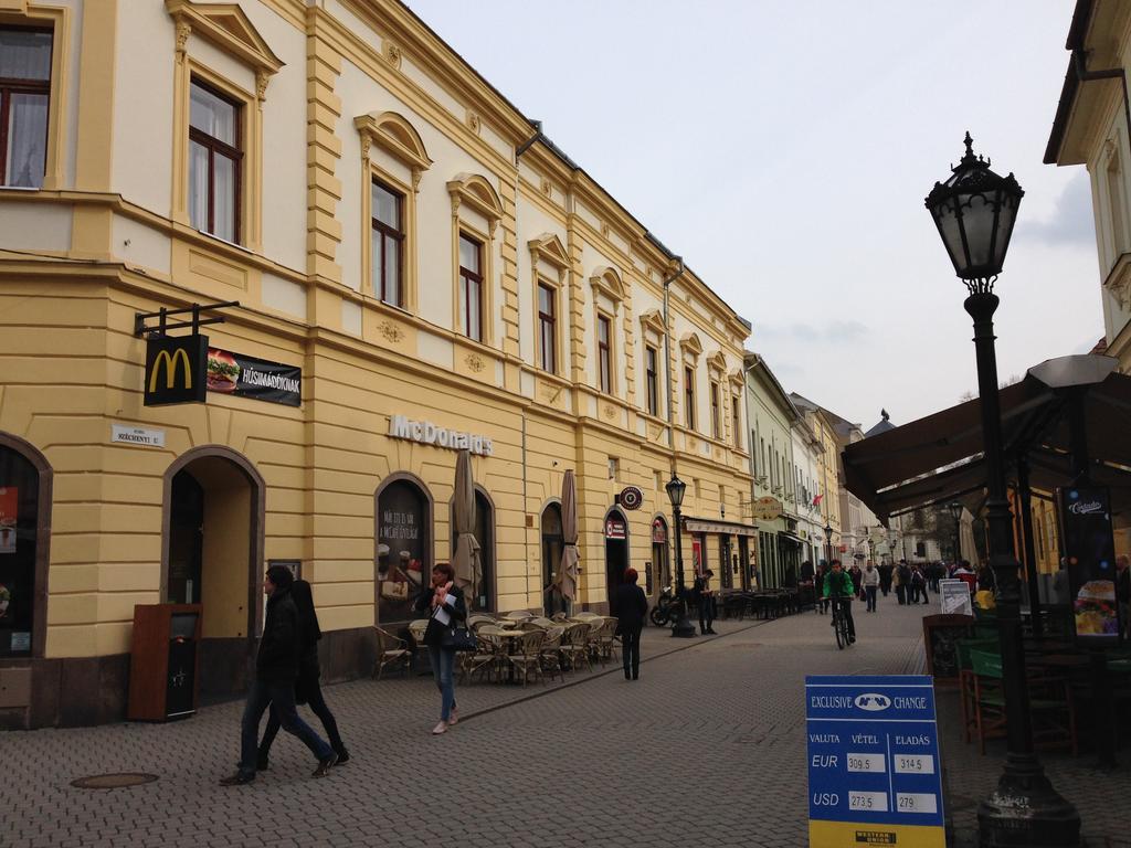Szechenyi Apartman Eger Bagian luar foto
